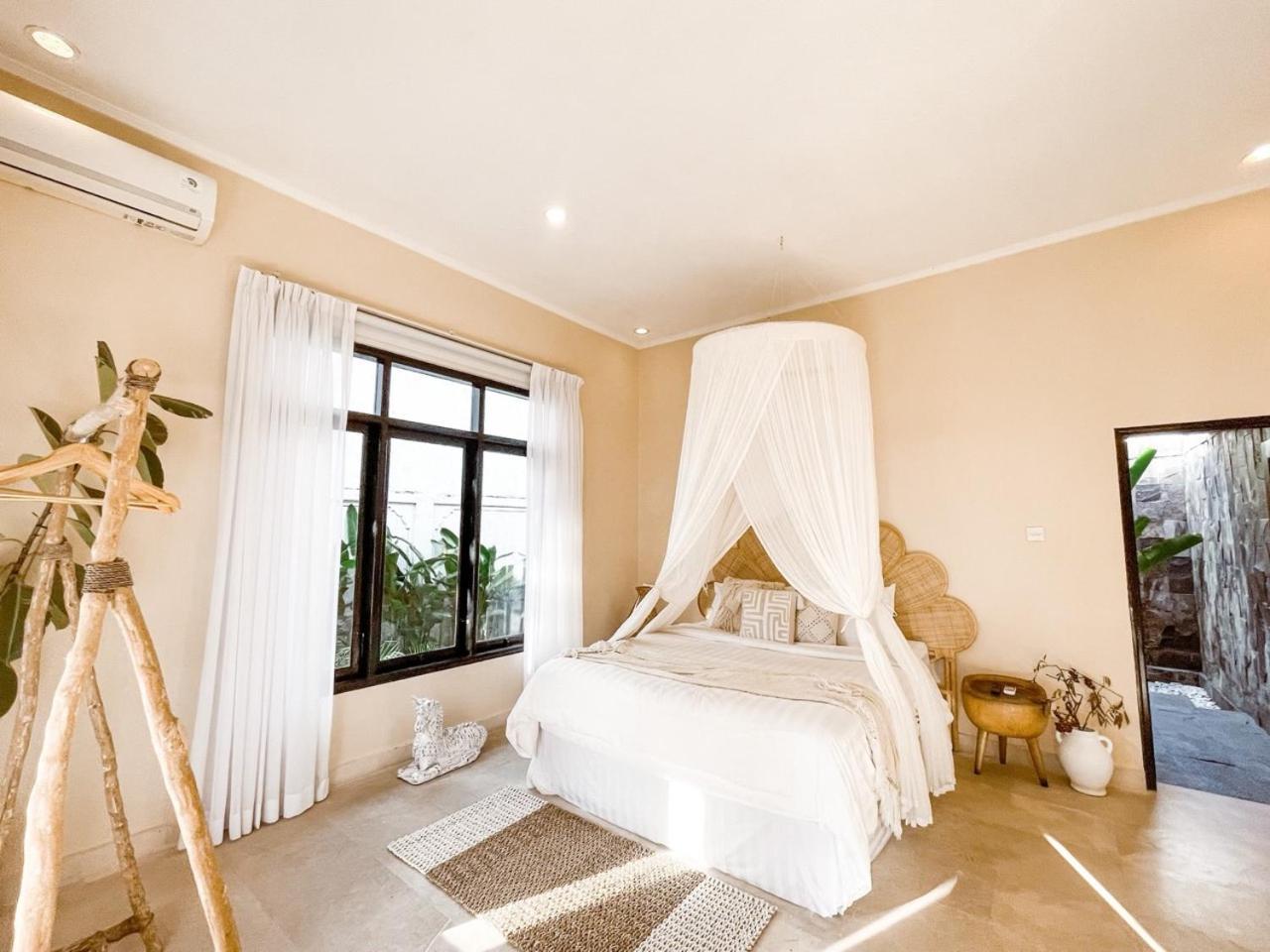 Villa Damai Oasis In The Heart Of Seminyak Exterior photo